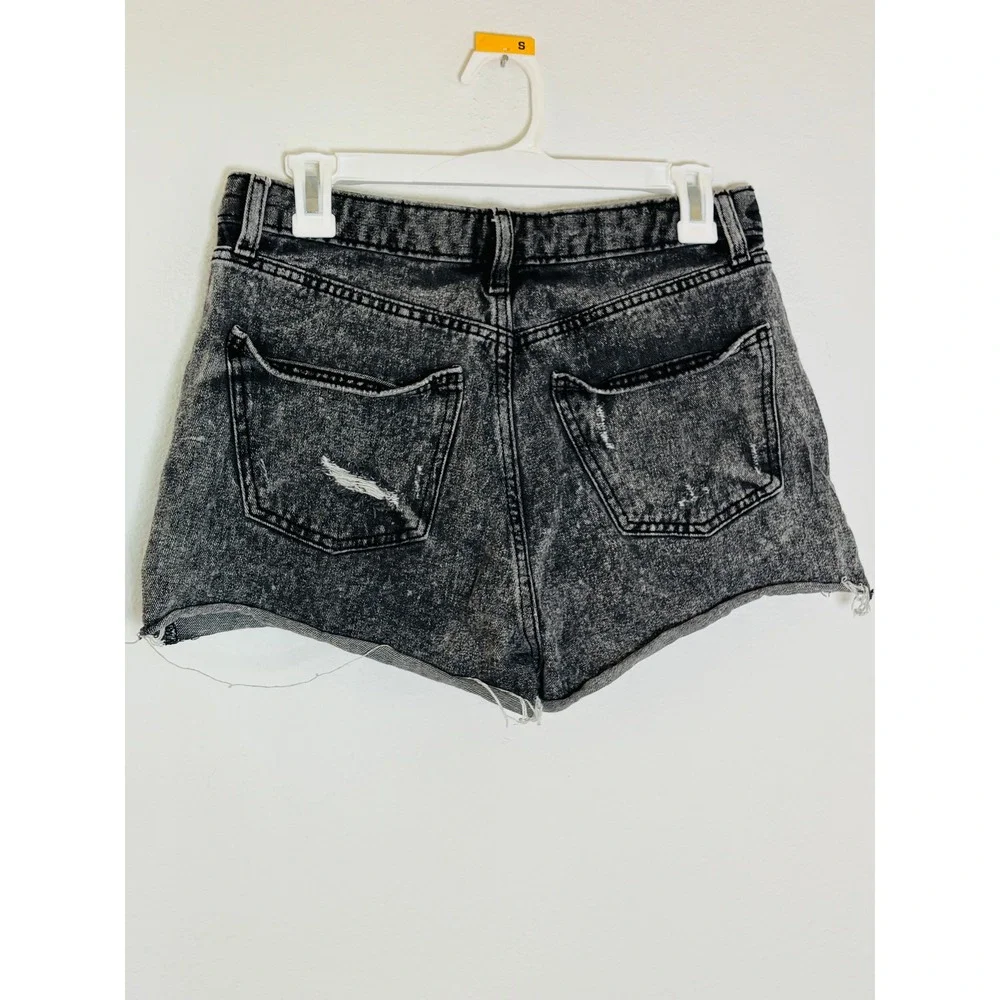 Wild Fable Acid Wash Distressed Denim Shorts Gray Button Fly Size 6